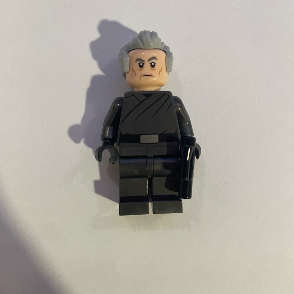 LEGO Star Wars–The Rise of Skywalker Minifig - First Order General Enric Pryde - Picture 1 of 2